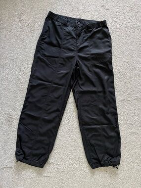 EUC Vuori Black Elastic Waist Jogger Pants